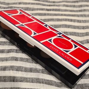 Estee Lauder makeup palette